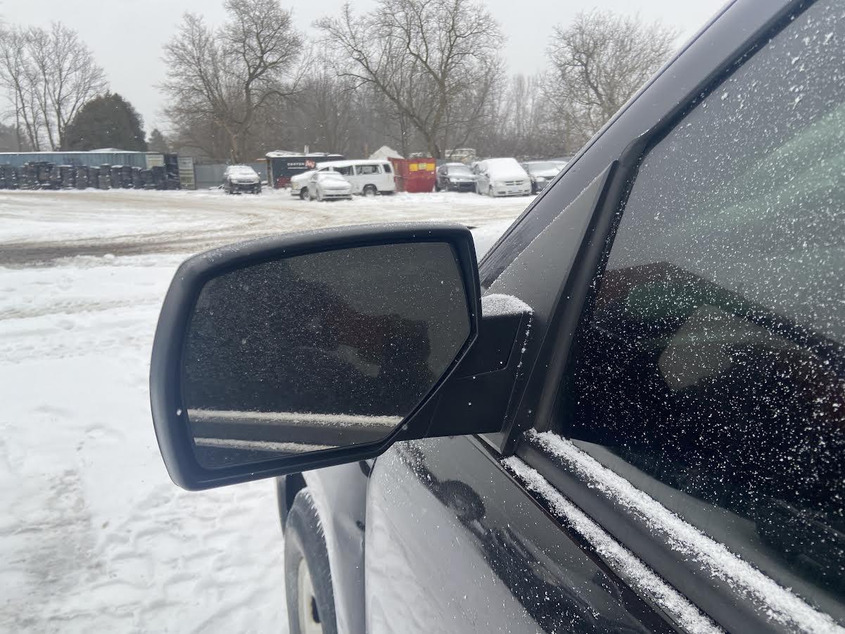 Used OEM LH Driver Door Mirror fits 2014-2015 Chevrolet Silverado, GMC Sierra 20979682