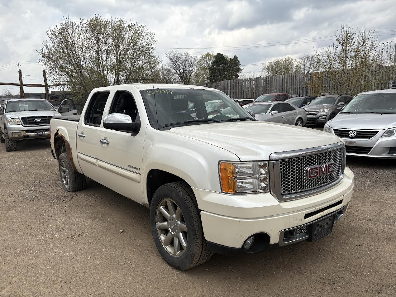 Used OEM A/C Compressor fits 2009-2014 Sierra Silverado 25940199
