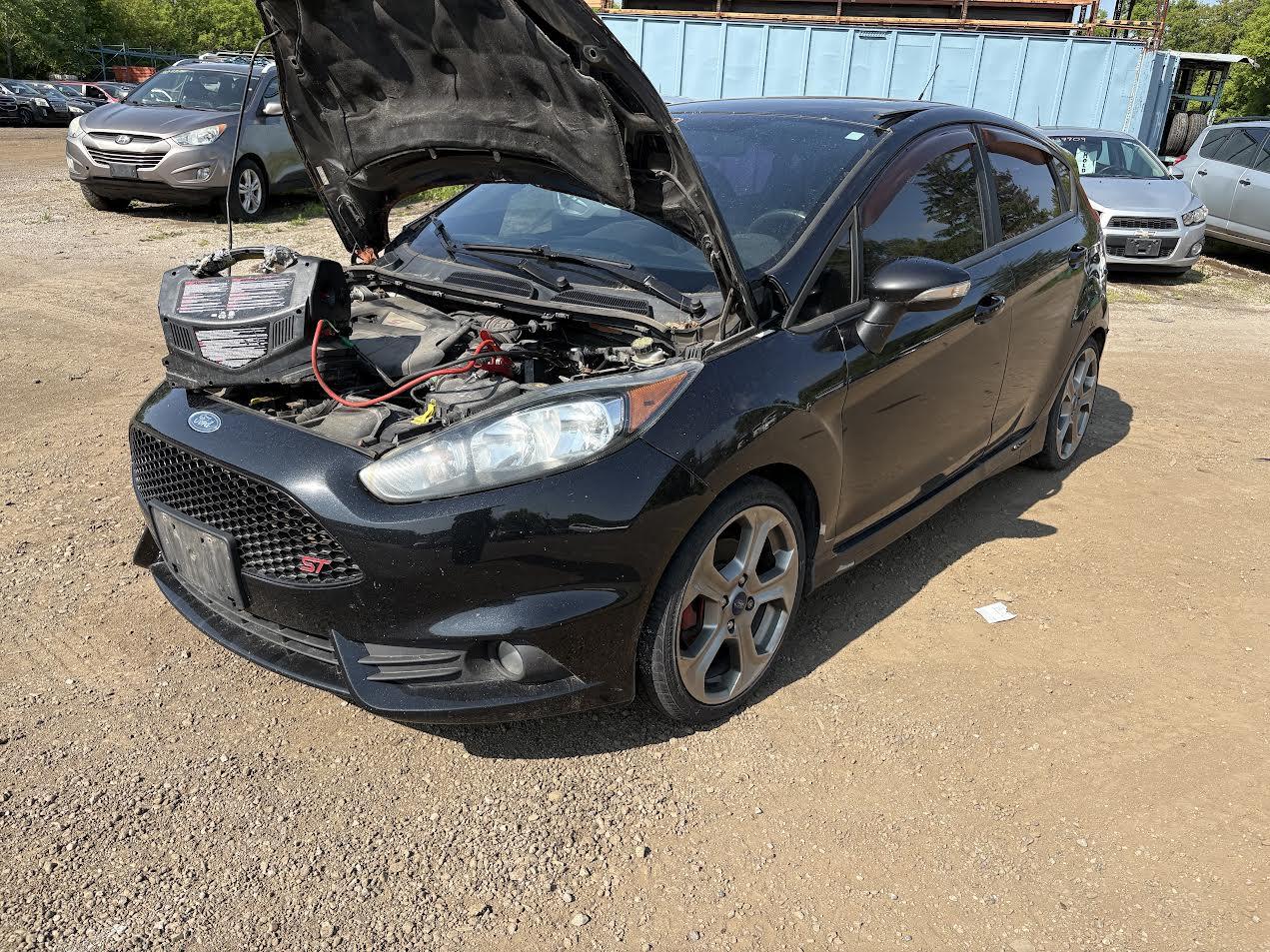 Used OEM RH Head light 2014-2019 Fiesta D2BZ13008J