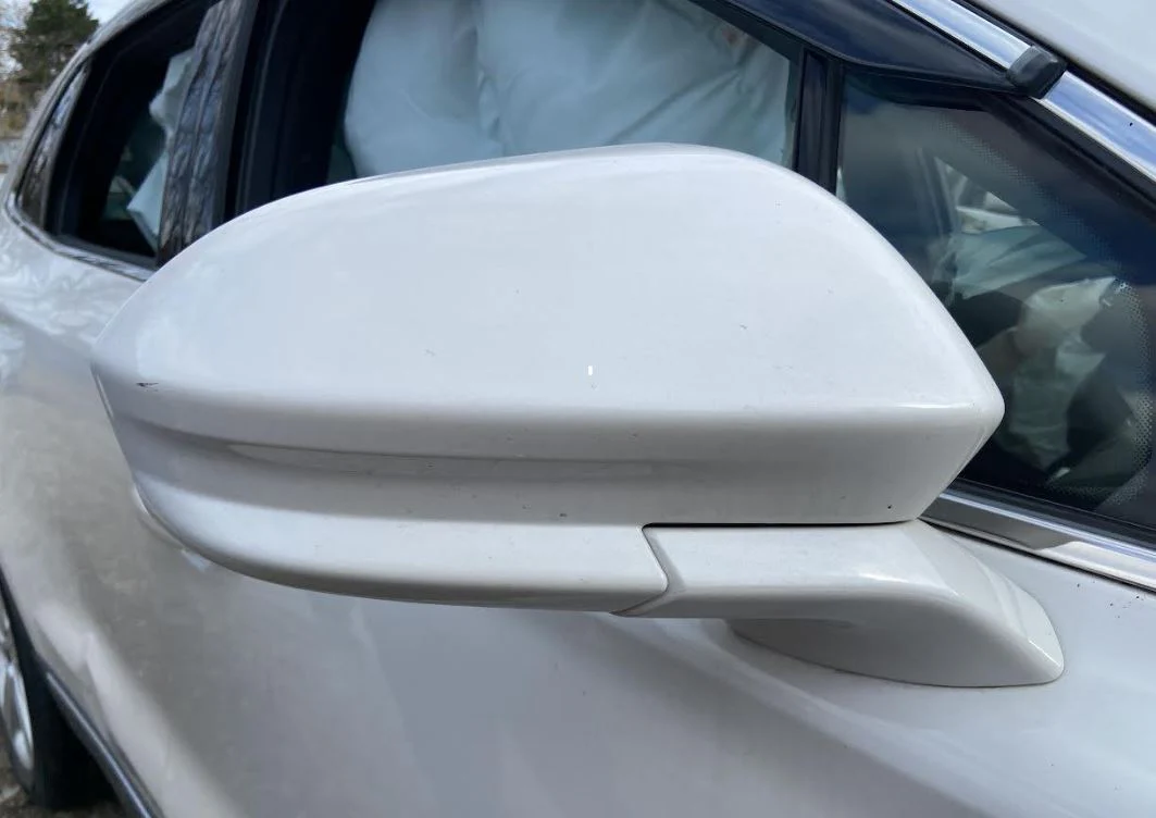 Used OEM R Door Mirror fits 2016-2019 Lincoln MKC EJ7Z17682ABPTM