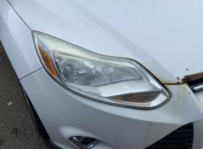 Used OEM RH Headlight fits 2012-2014 Ford Focus BM5Z13008F