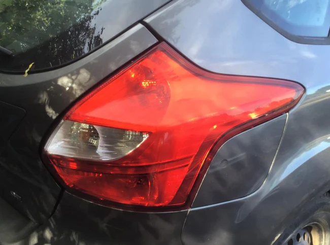 Used OEM RH Taillight fits 2012-2014 Ford Focus CV6Z13404L DM5Z13404C