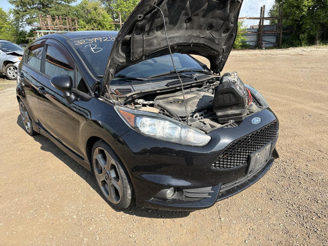 Used OEM LH Head light 2014-2019 Fiesta D2BZ13008L