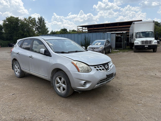 Used OEM RH Headlight fits 2013-2015 Nissan Rogue 260101VK0B