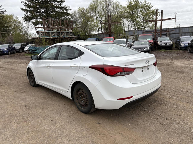 Used OEM LH Driver Side Taillight fits 2014-2016 Hyundai Elantra 924013Y500