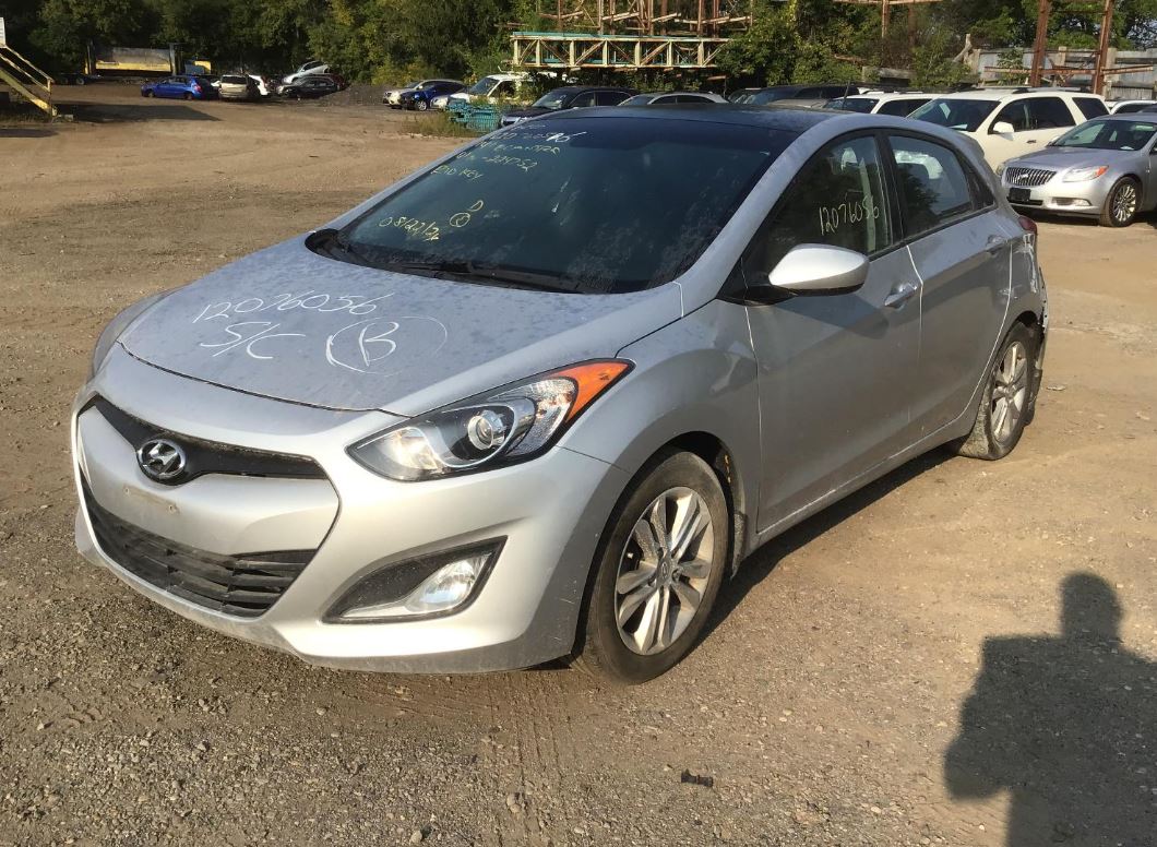 Used OEM Ac Compressor fits 2013-2017 Hyundai Elantra 2014-2018 Kia Forte 97701A5100