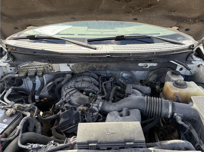 Used OEM Alternator fits 2013-2019 Ford Taurus 3.5L.3.7L, 2013-2019 Lincoln MKT, 2011-2014 Ford F150