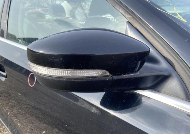 Used OEM R Door Mirror fits 2011-2016 Volkswagen Jetta 5C7857508AE